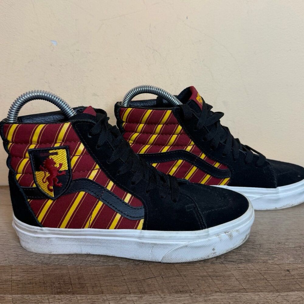 Harry Potter x Vans Sk8-Hi 'Gryffindor' edition women’s size 5 shoes - Picture 3 of 7